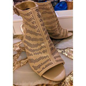 Carlos Bannister by Carlos Santana Peep Toe Strap Heel 3" Pump Size 6